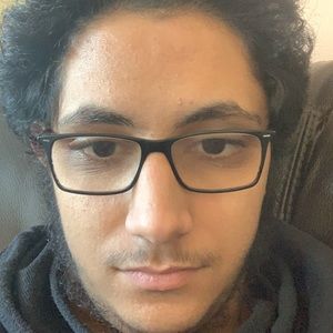 Meet your Posher, Firas